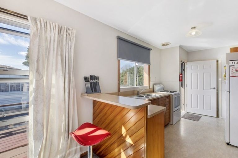 Photo of property in 39 Paragon Avenue, Beach Haven, Auckland, 0626