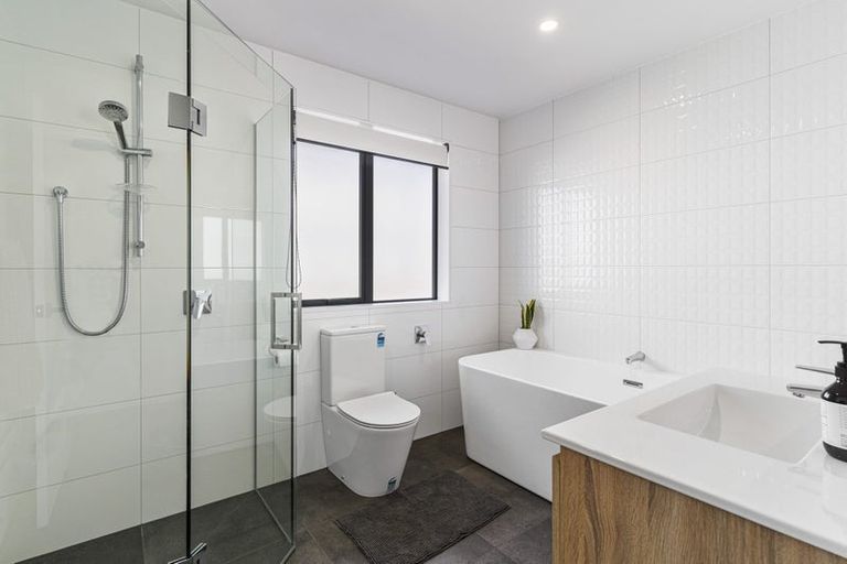 Photo of property in 150 Harriet Johnston Drive, Pokeno, 2402