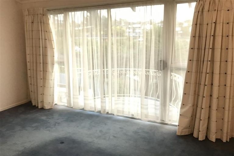 Photo of property in 1/22 Prestige Place, Castor Bay, Auckland, 0620