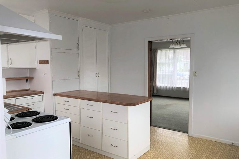 Photo of property in 1 Trafalgar Street, Levin, 5510