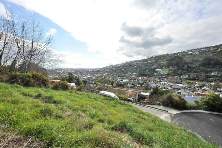 Photo of property in 16 Emerald Lane, Cashmere, Christchurch, 8022