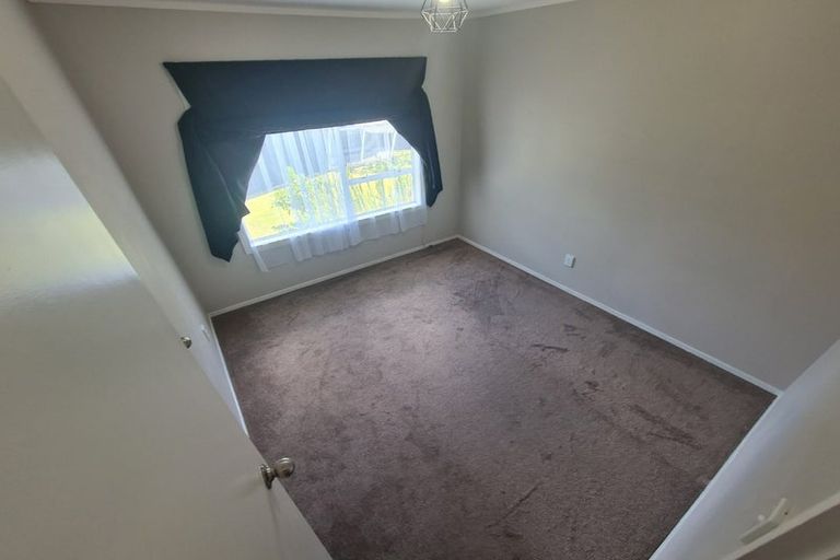 Photo of property in 4 Delaware Grove, Totara Park, Upper Hutt, 5018