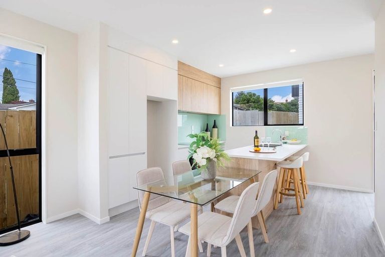 Photo of property in 1/36 Tiroroa Avenue, Te Atatu South, Auckland, 0610