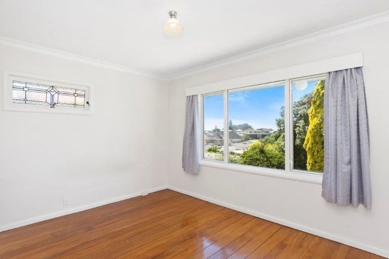 Photo of property in 66 Oceanview Road, Mount Maunganui, 3116