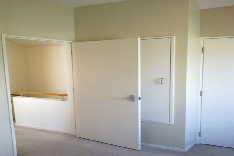 Photo of property in 20 Kirikiri Lane, East Tamaki, Auckland, 2013