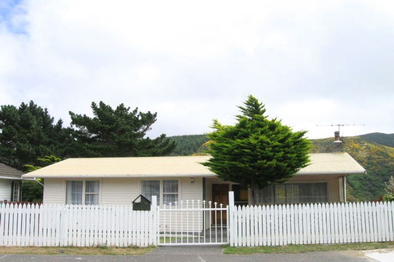 Photo of property in 56 Montreal Grove, Kingston, Wellington, 6021