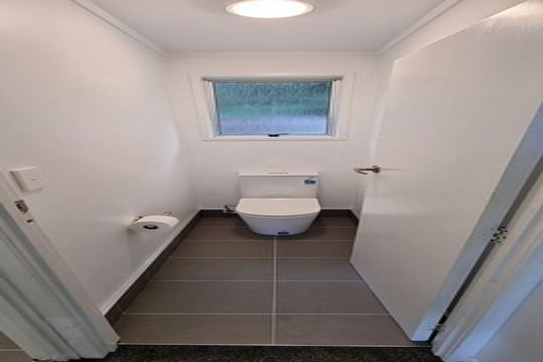 Photo of property in 1/7 Branston Avenue, Browns Bay, Auckland, 0630