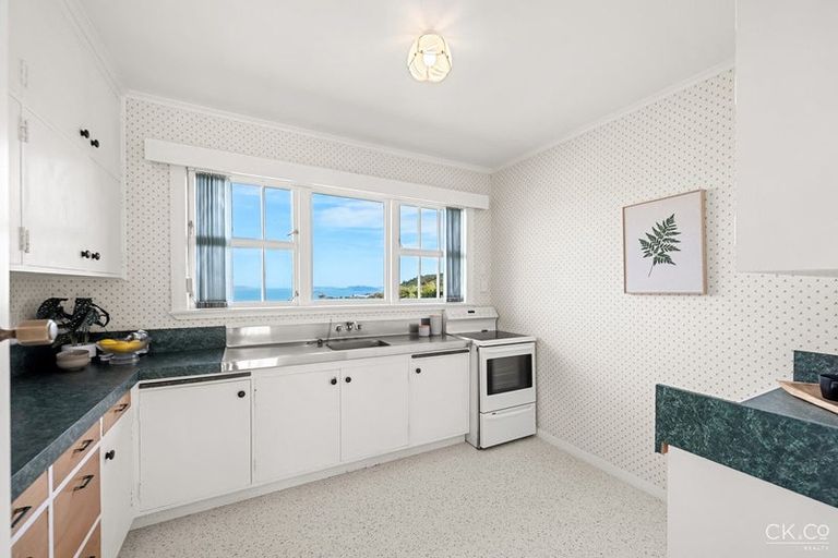 Photo of property in 117a Normandale Road, Normandale, Lower Hutt, 5010