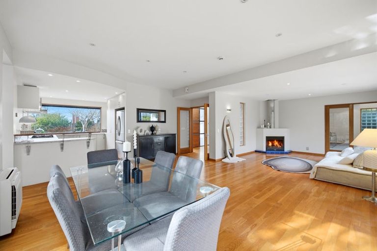 Photo of property in 2 Renoir Lane, Ilam, Christchurch, 8041