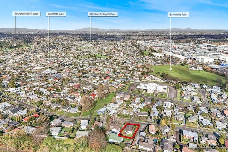 Photo of property in 54 Morrow Avenue, St Andrews, Hamilton, 3200