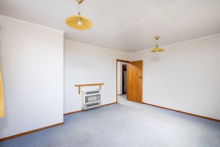 Photo of property in 75 Wrantage Street, Westown, New Plymouth, 4310