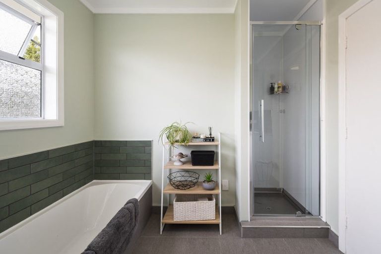 Photo of property in 3 Tingey Place, Awapuni, Palmerston North, 4412