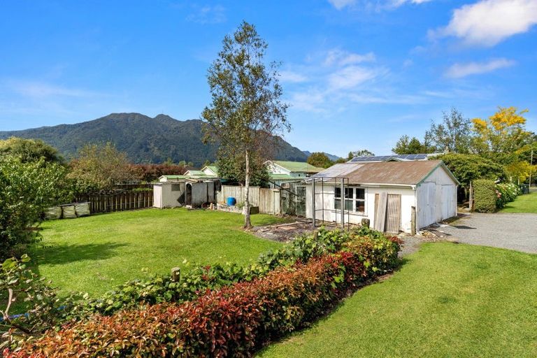 Photo of property in 38 Aroha View Avenue, Te Aroha, 3320