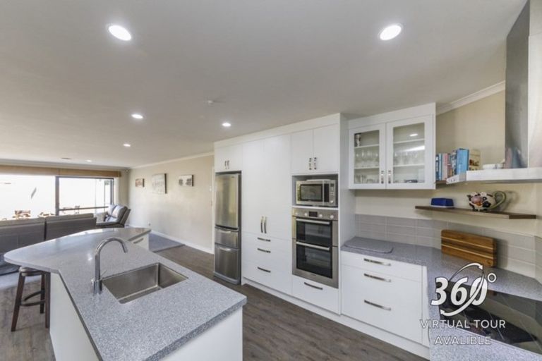 Photo of property in 4 Virginia Grove, Milson, Palmerston North, 4414