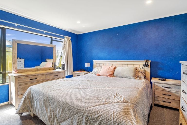 Photo of property in 75 Parnell Heights, Kelvin Grove, Palmerston North, 4414