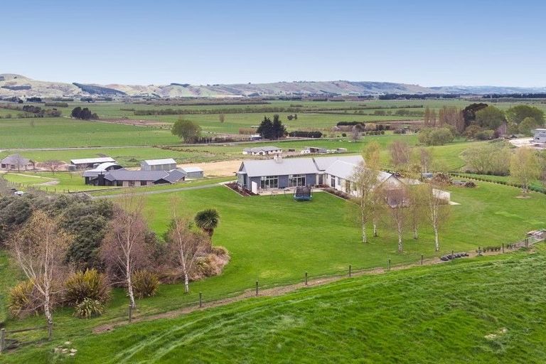 Photo of property in 412 Outram-mosgiel Road, North Taieri, Outram, 9073