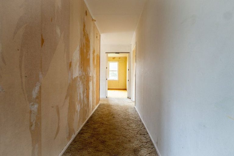 Photo of property in 32 Charles Street, Te Kamo, Whangarei, 0112