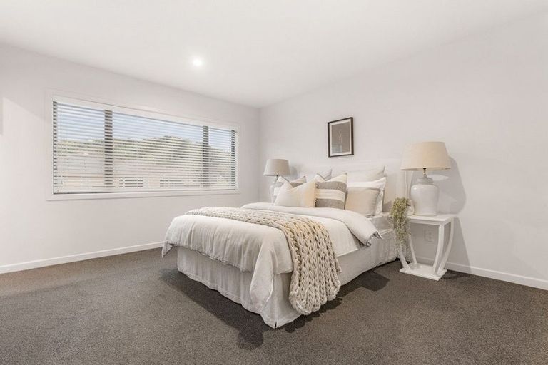 Photo of property in 1 Fender Close, Pyes Pa, Tauranga, 3112