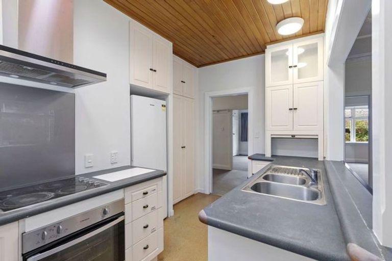 Photo of property in 313 Karori Road, Karori, Wellington, 6012