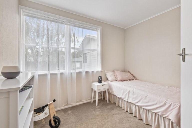 Photo of property in 10 Lomas Place, Manurewa, Auckland, 2102