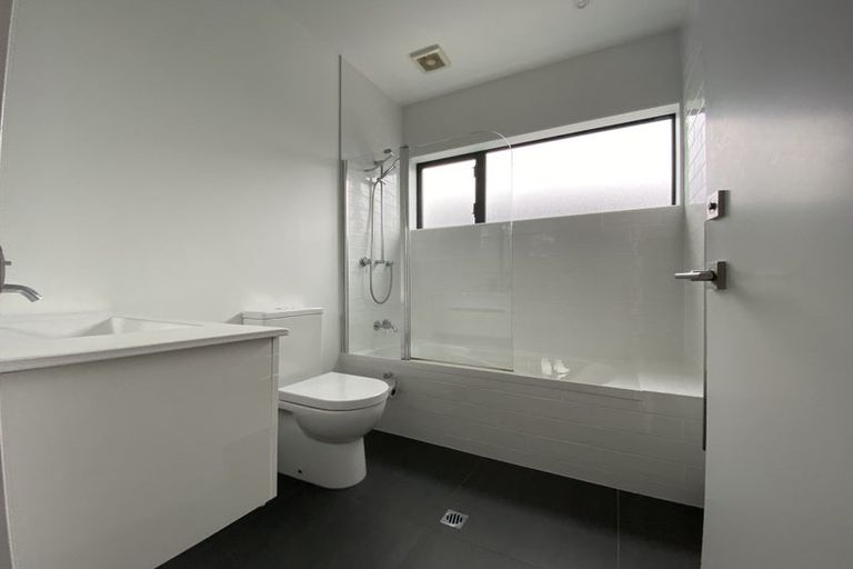 Photo of property in 24/104 Maupuia Road, Maupuia, Wellington, 6022