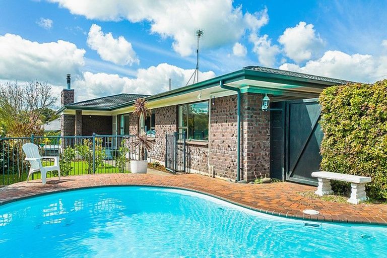 Photo of property in 3 Revell Court, Pukekohe, 2120