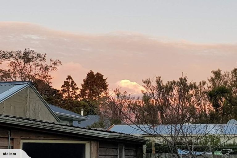 Photo of property in 12a Carthew Street, Okato, 4335