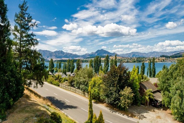 Photo of property in 53 Sargood Drive, Wanaka, 9305