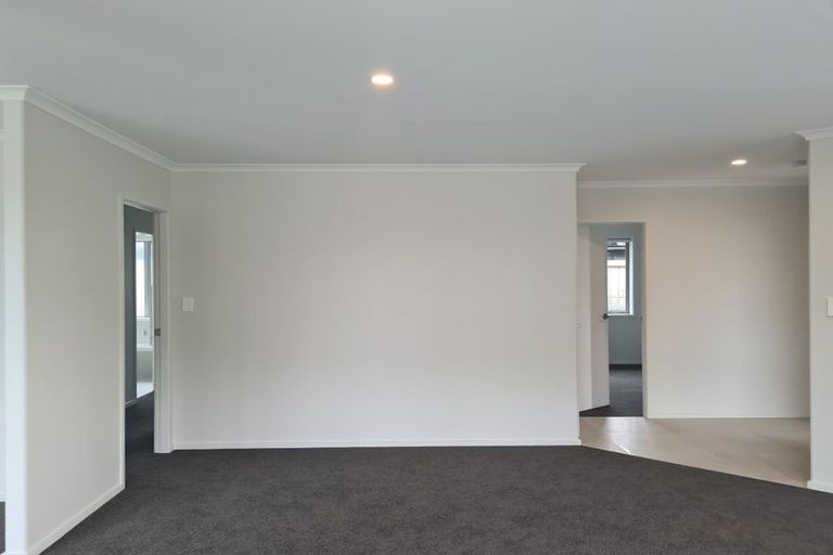 Photo of property in 17 Komata Crescent, Papamoa Beach, Papamoa, 3118