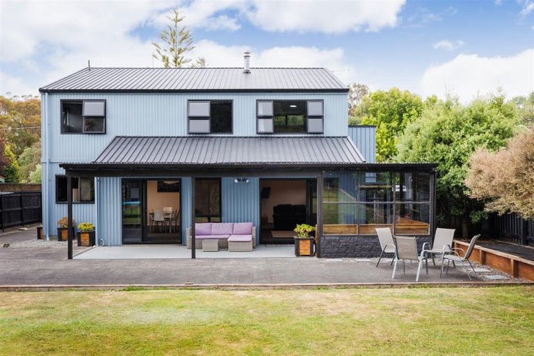 Photo of property in 36 Wanganui Road, Marton, 4710