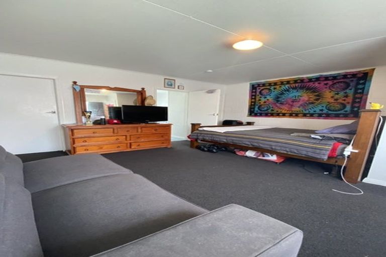 Photo of property in 138 Reynolds Street, Taita, Lower Hutt, 5011