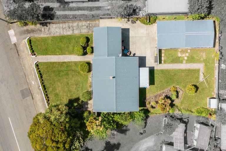 Photo of property in 42 Domain Road, Otaki, 5512