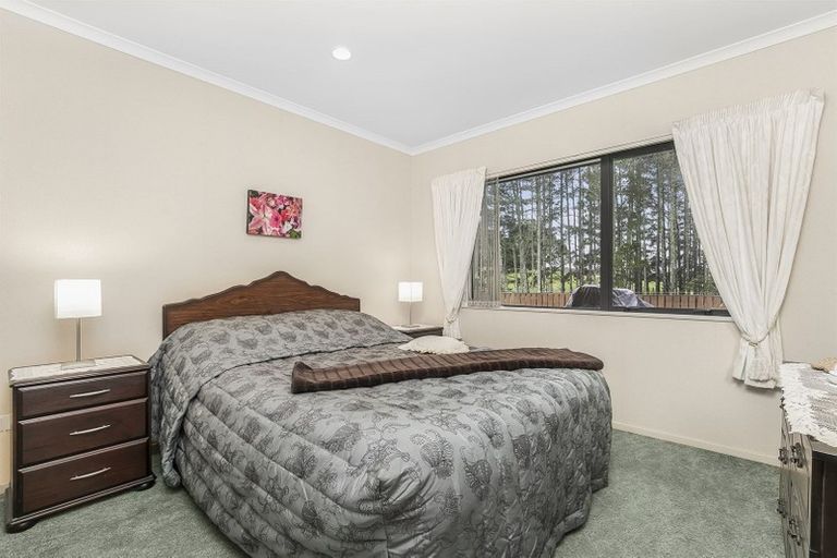 Photo of property in 7 Lough Bourne Drive, Pukekohe, 2120