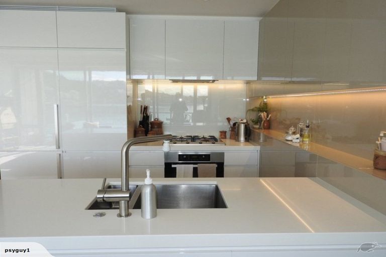 Photo of property in Clyde Quay Wharf, 1a/3 Clyde Quay Wharf, Te Aro, Wellington, 6011