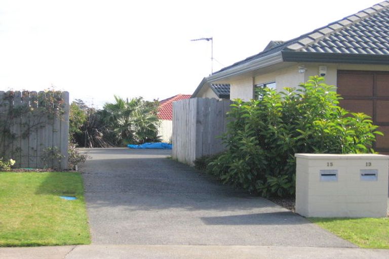 Photo of property in 15 Moycullien Lane, East Tamaki Heights, Auckland, 2016
