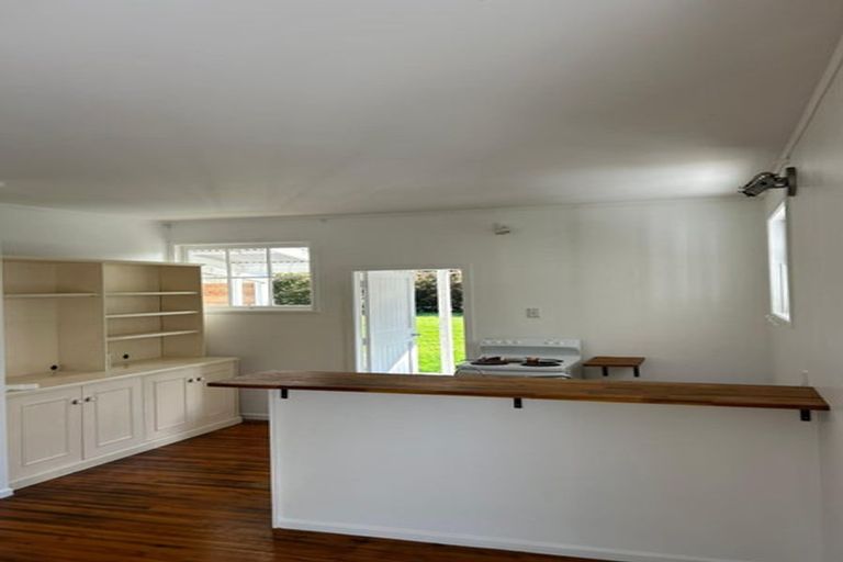 Photo of property in 31 Croft Lane, Riverhead, 0793