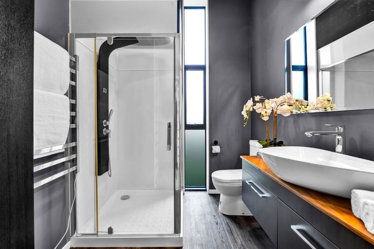 Photo of property in 82d Smart Road, Glen Avon, New Plymouth, 4312