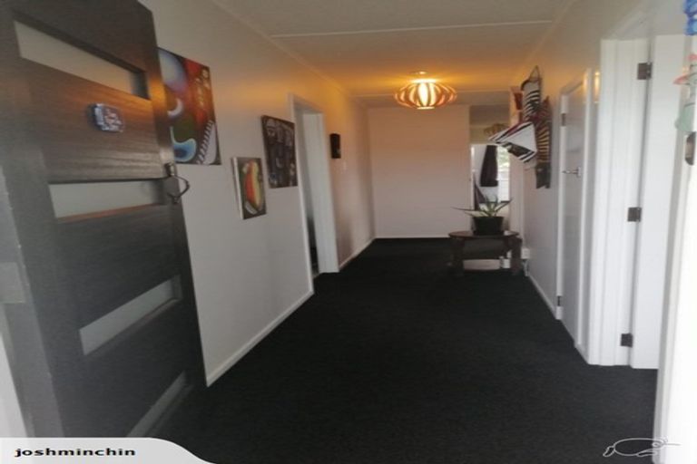 Photo of property in 11 Kettle Avenue, Awapuni, Palmerston North, 4412