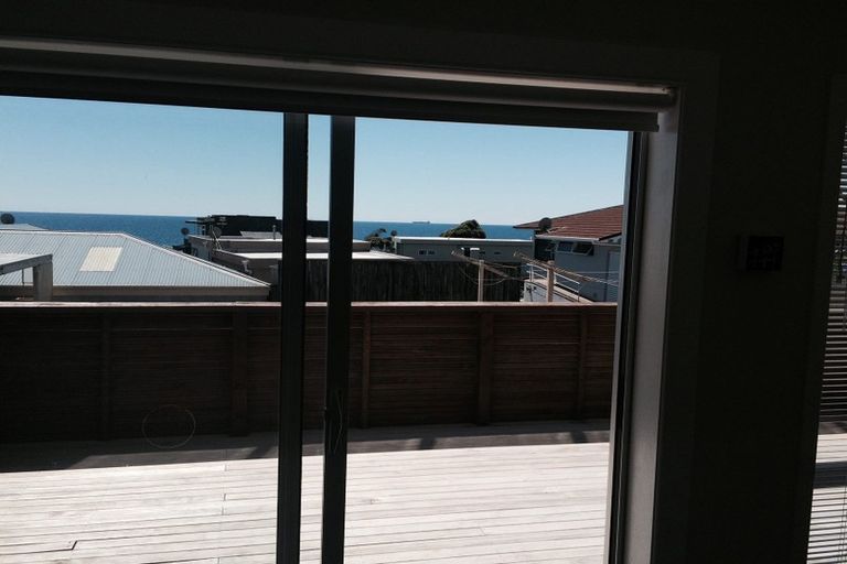 Photo of property in 3/23a Hamblyn Street, Strandon, New Plymouth, 4312