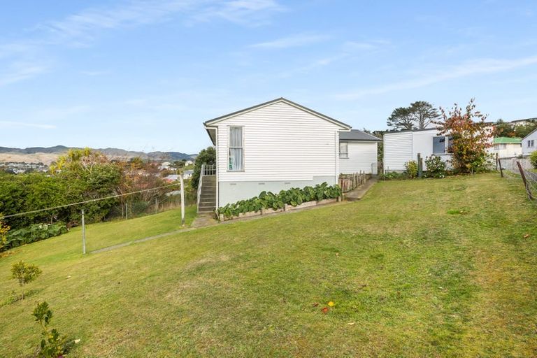 Photo of property in 18 Excellency Terrace, Ascot Park, Porirua, 5024