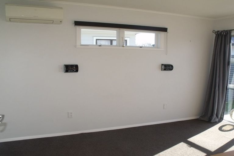 Photo of property in 54 Alexander Avenue, Onekawa, Napier, 4110