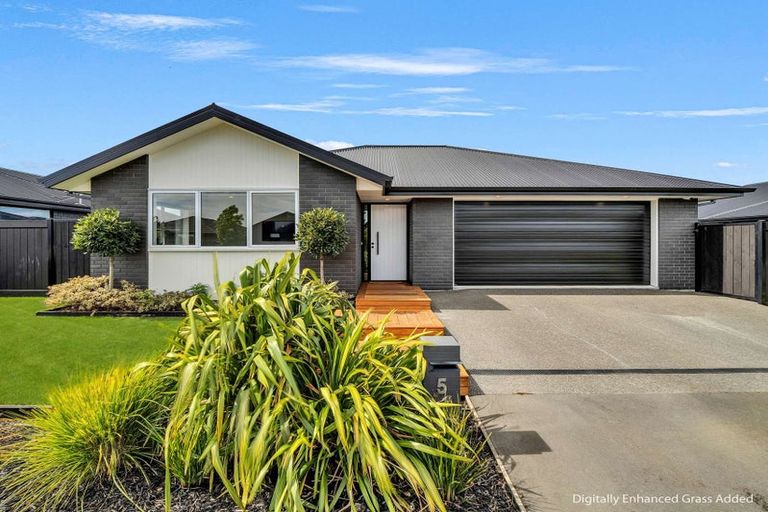 Photo of property in 5 Avanda Avenue, Rolleston, 7615