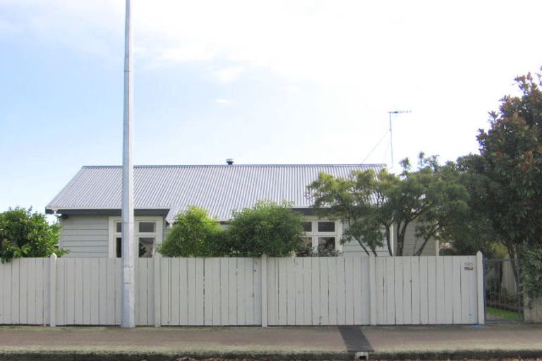 Photo of property in 585a Ferguson Street, Terrace End, Palmerston North, 4410