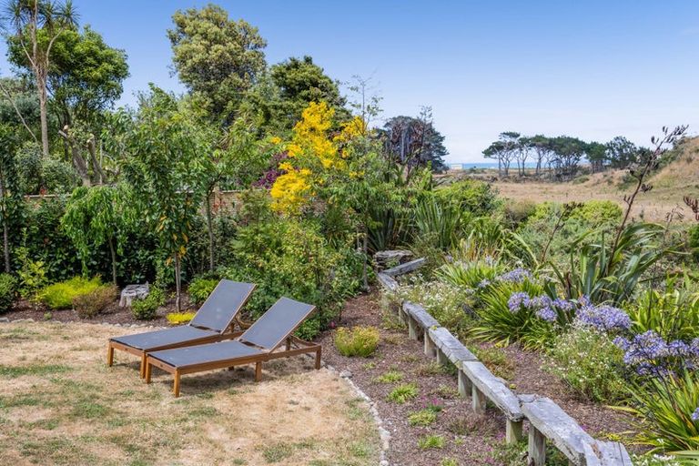 Photo of property in 40 Kawei Road, Ohawe, Hawera, 4671