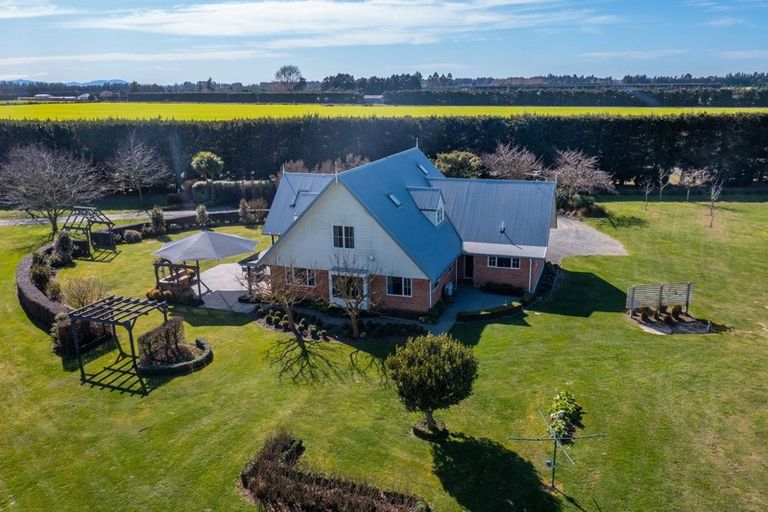 Photo of property in 973 Hoskyns Road, West Melton, Christchurch, 7671