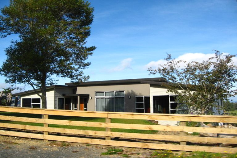 Photo of property in 296 Wakari Road, Helensburgh, Dunedin, 9010