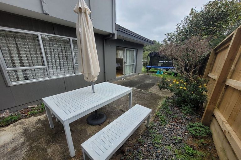 Photo of property in 55 Allington Road, Massey, Auckland, 0614