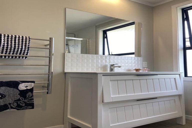 Photo of property in 17 Awaiti Place, Hairini, Tauranga, 3112