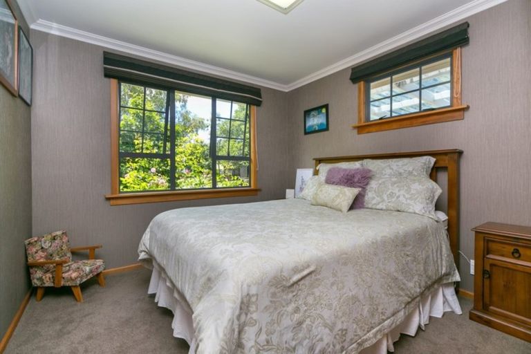 Photo of property in 3 Burgess Hill Road, Burgess Park, New Plymouth, 4371