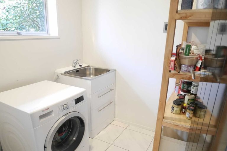 Photo of property in 93 Warren Crescent, Hillmorton, Christchurch, 8025